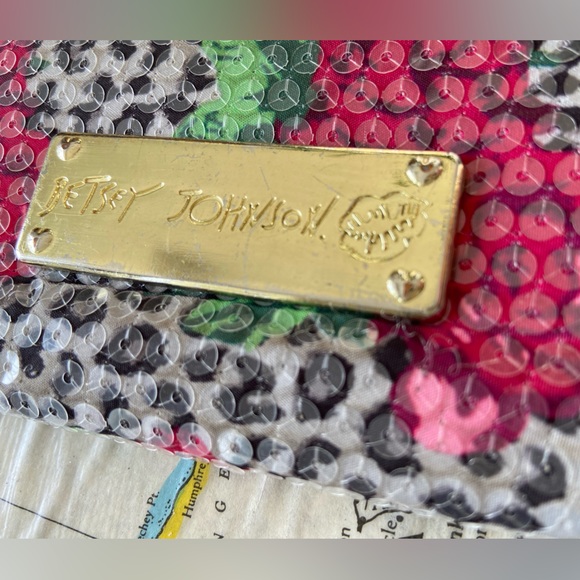 Betsey Johnson Sequined Rose Wallet π€πΉ - Picture 11 of 11